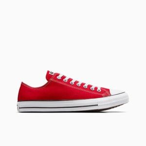 🍒RED LOW TOP CONVERSE🍒
